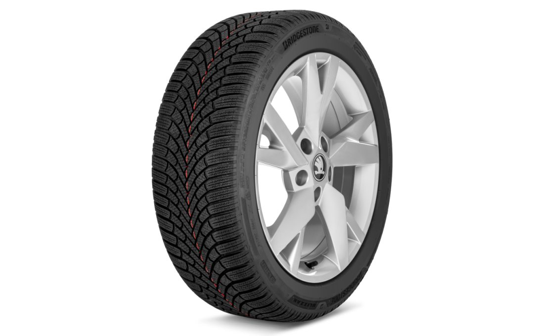 Kompletní zimní kolo Lyra 17" pro Octavia IV