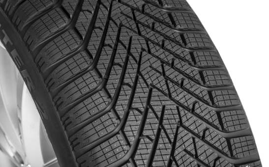 Kompletní zimní kolo Elbrus 18" pro Kodiaq