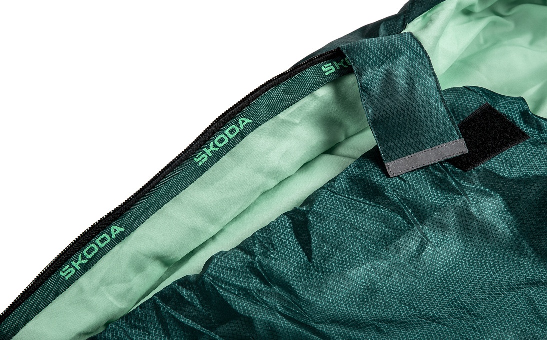 Spací pytel a deka v jednom