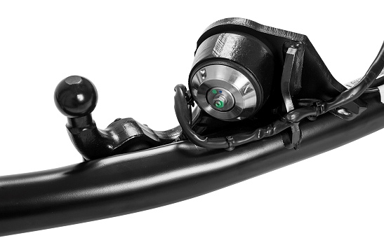 Tow bar with electroinstallation