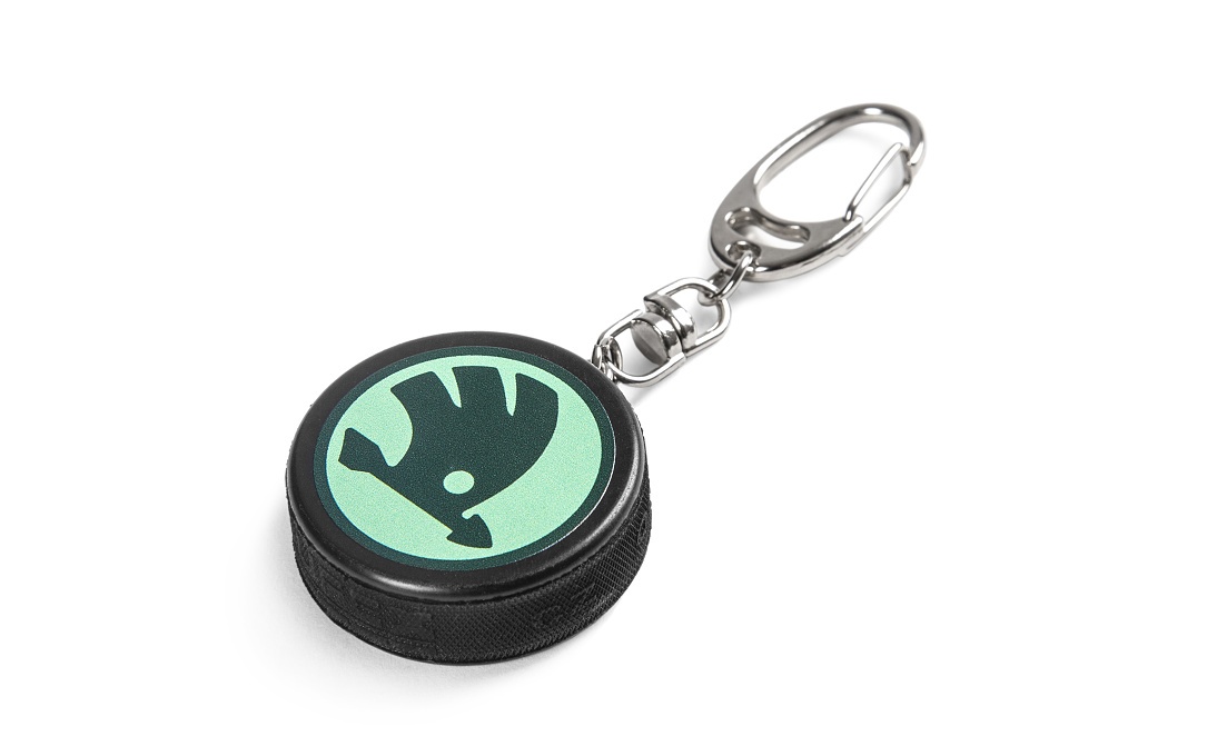Keyring with a puck | Official Skoda Auto E-shop