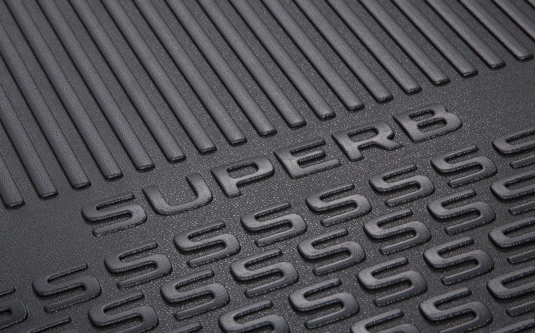 Ochranná vložka do zavaz. prostoru pro Superb III