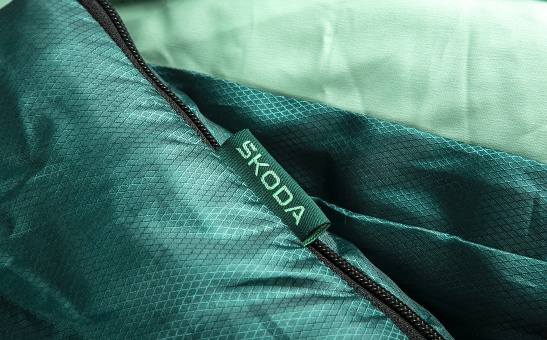 Spací pytel a deka v jednom