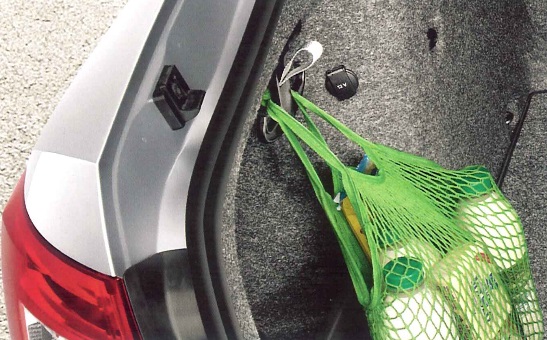 Folding hook Octavia III Liftback