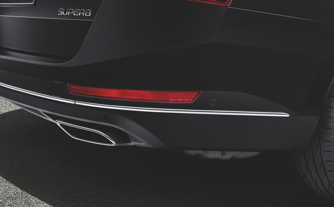 Lišta zadního nárazníku – chrom