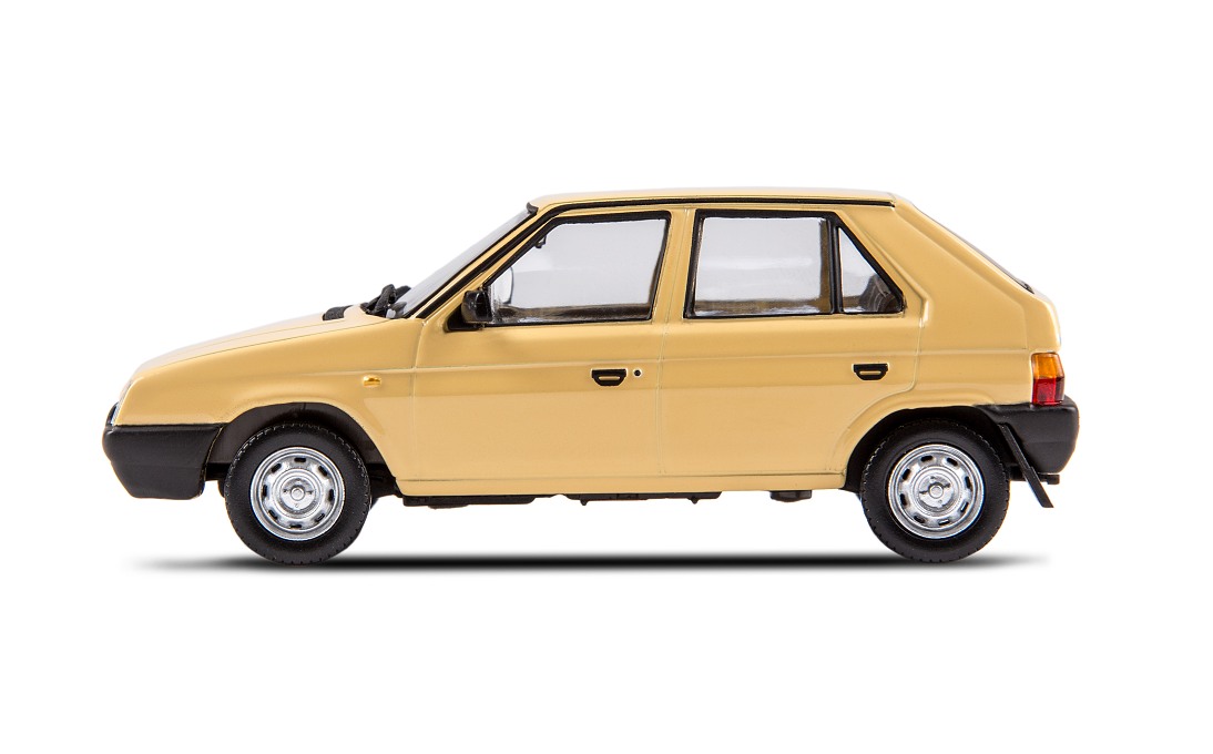 Škoda Favorit (1988) 1:43 yellow