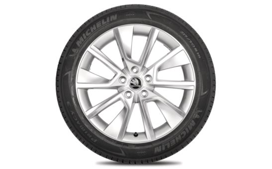 Kompletní letní kolo BRAGA 18" pro KAROQ