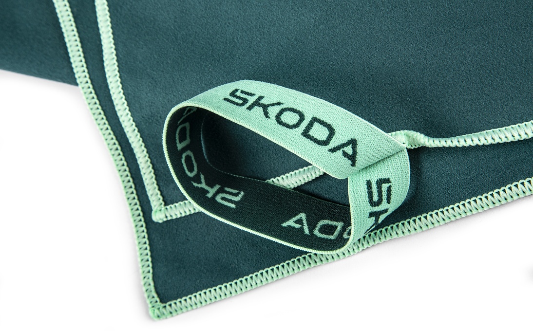 Functional Towel emerald