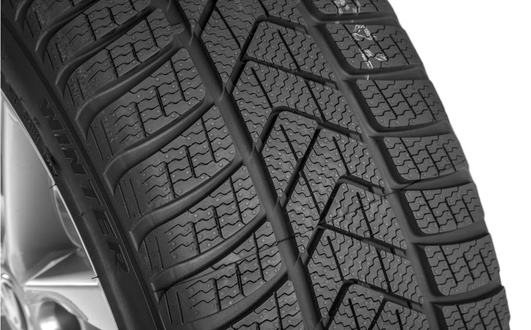 Kompletní zimní kolo Modus 18" pro Superb III