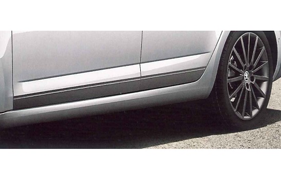 Dekorativní fólie karbonová OCTAVIA III