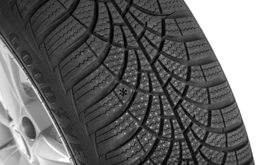 Kompletní zimní kolo Deneb 15" pro Fabia III