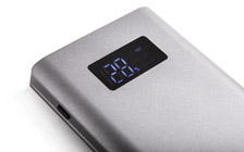 Kovová externí baterie