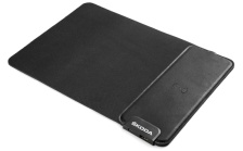 Mousepad with wireless charging